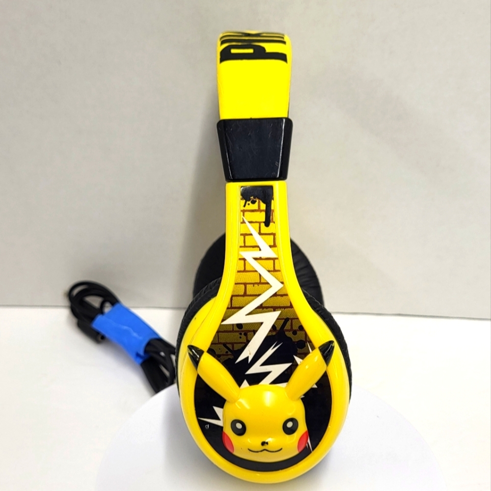 eKids Pokemon Pikachu Wired Headphones for Kids Nintendo Wired Headphones Yellow